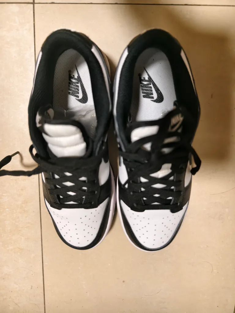 Nike Dunk Low Panda - Size US 7 thumbnail
