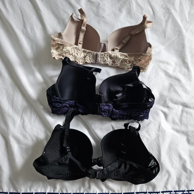 Wacoal Bras - Size 38B image indicator(2)