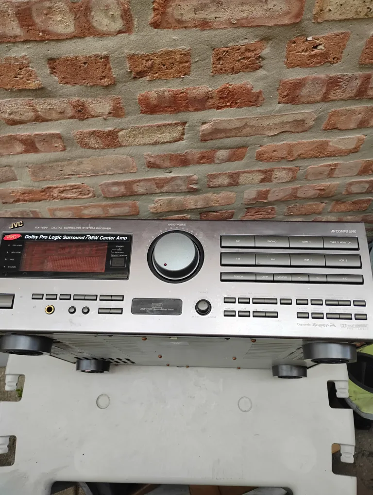 JVC RX-705VBK Dolby Pro Logic Surround Receiver thumbnail