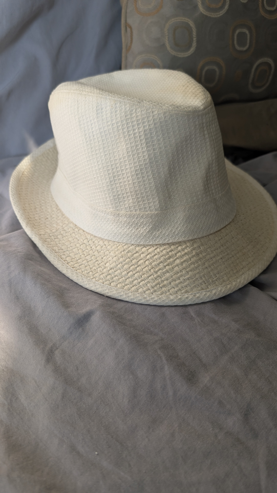 Le Chateau White Fedora Hat