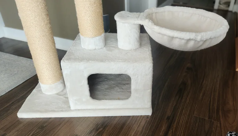 XL Cat Tree with Scratching Posts & Beds image indicator(6)