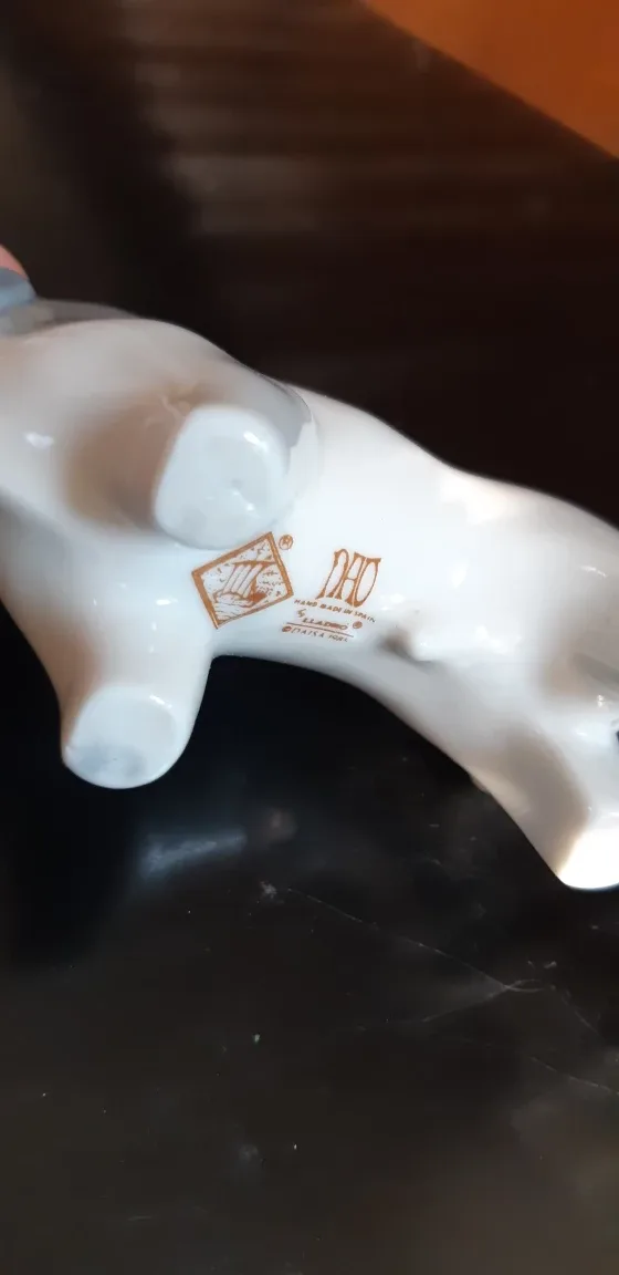 Lladró Bull Figurine - Collectible image indicator(3)