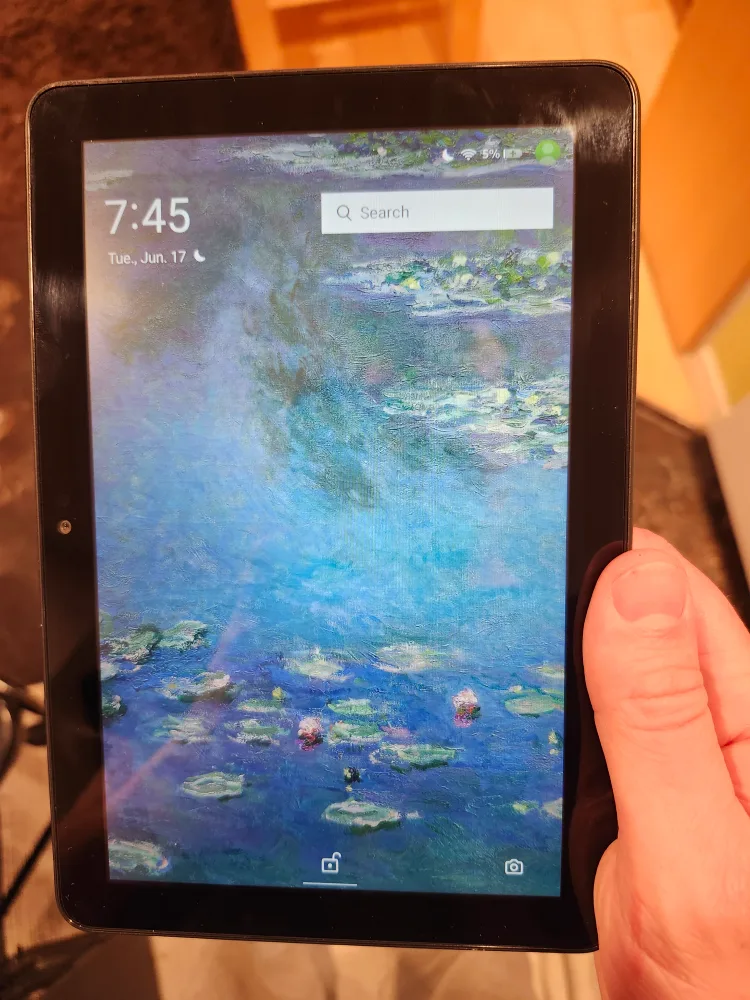 Amazon Fire HD 8 Tablet thumbnail
