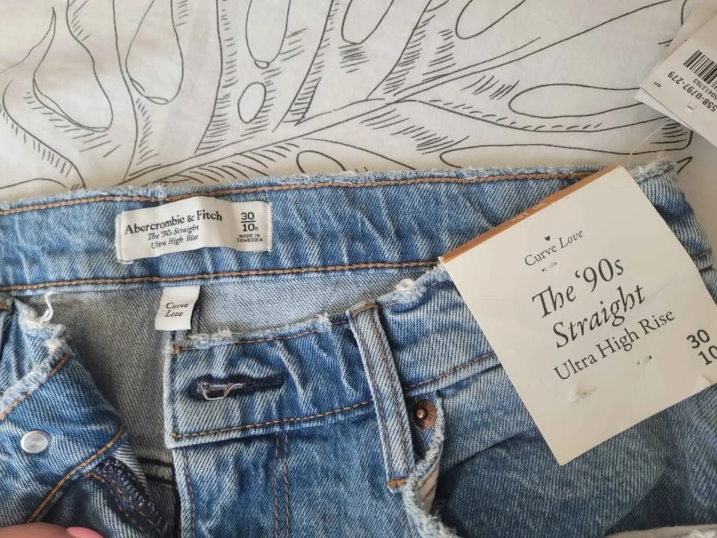 New Abercrombie & Fitch 90s Straight Jeans - Size 30 thumbnail