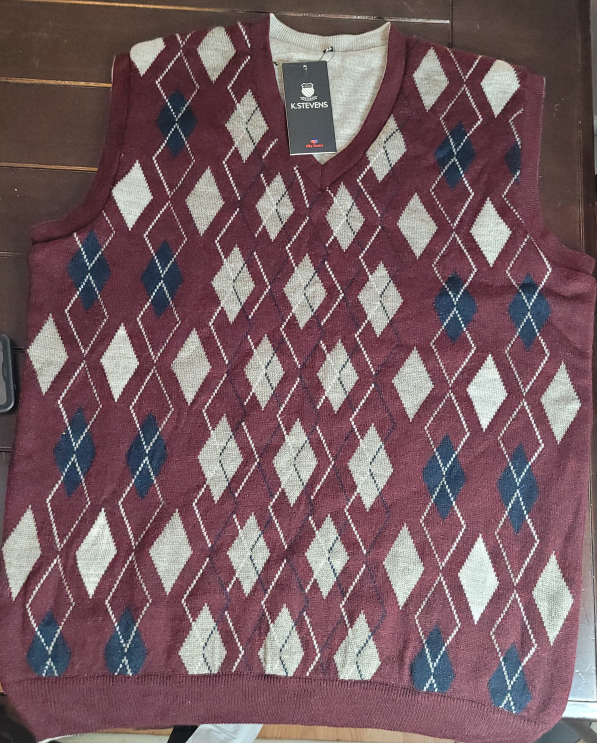 K.Stevens Argyle Sweater Vest - Size L