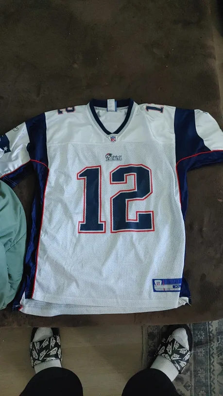 XL Tom Brady jersey thumbnail