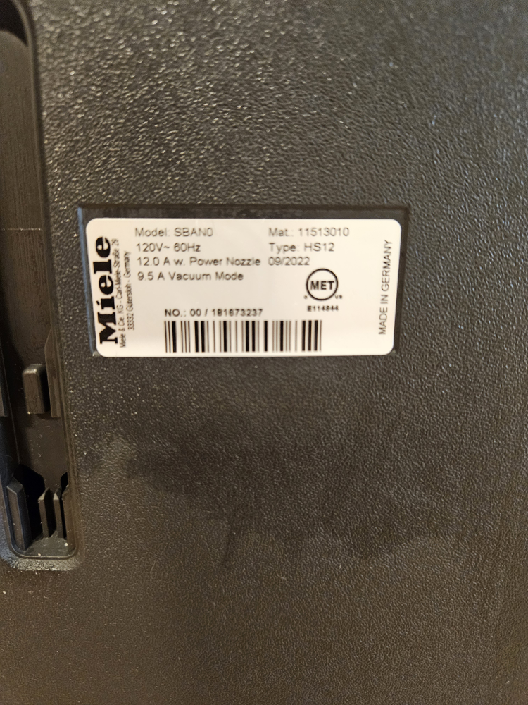 Miele Classic C1 Lightweight Vacuum - Blue - photo 3