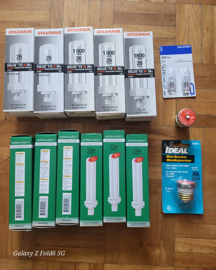 BNIB Sylvania Compact Fluorescent Light Bulbs + Mini breaker etc image indicator(3)