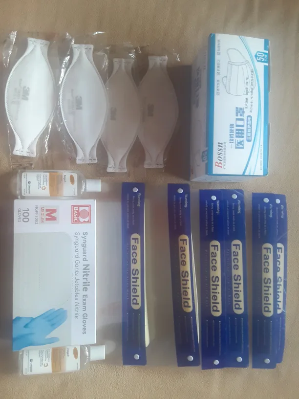 3M Aura 1870+ N95 Masks + Face Shields + More thumbnail