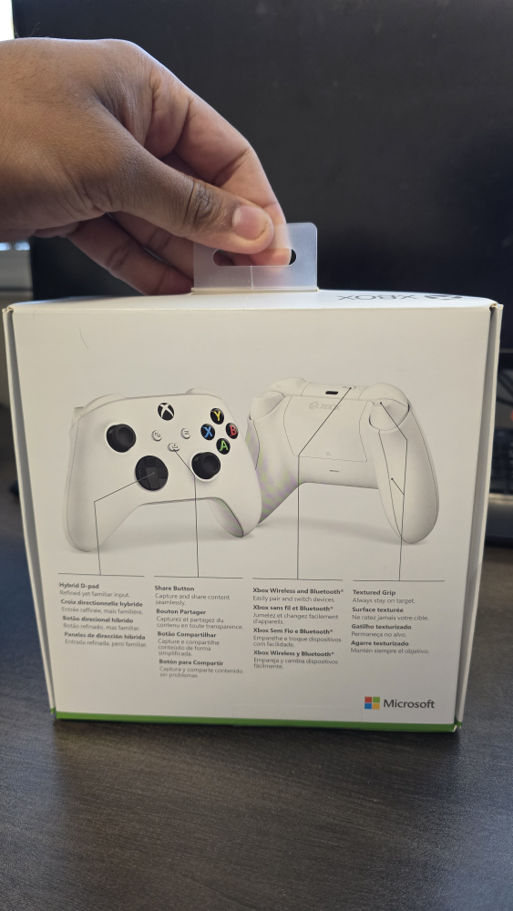 New Xbox Wireless Controller - Robot White - photo 4