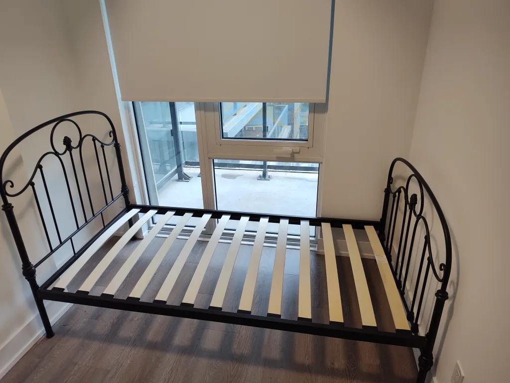 Black Metal Bed Frame image indicator(5)