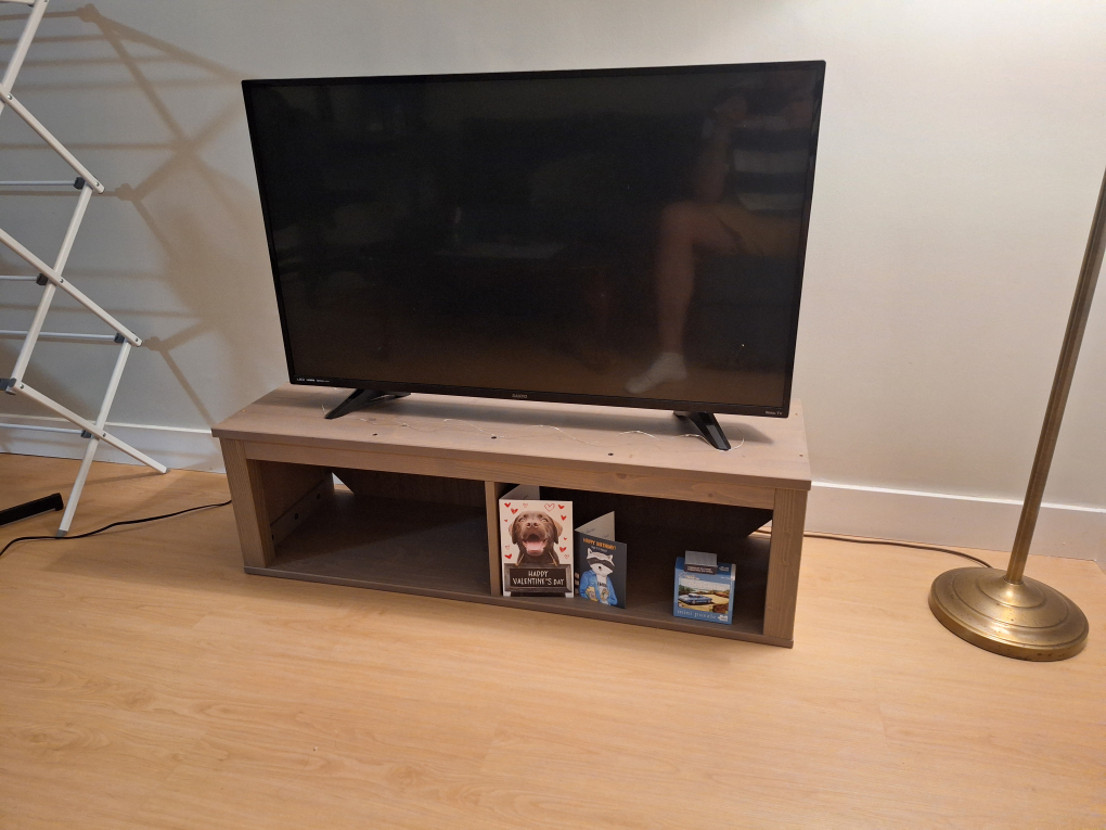 TV Stand - photo 2