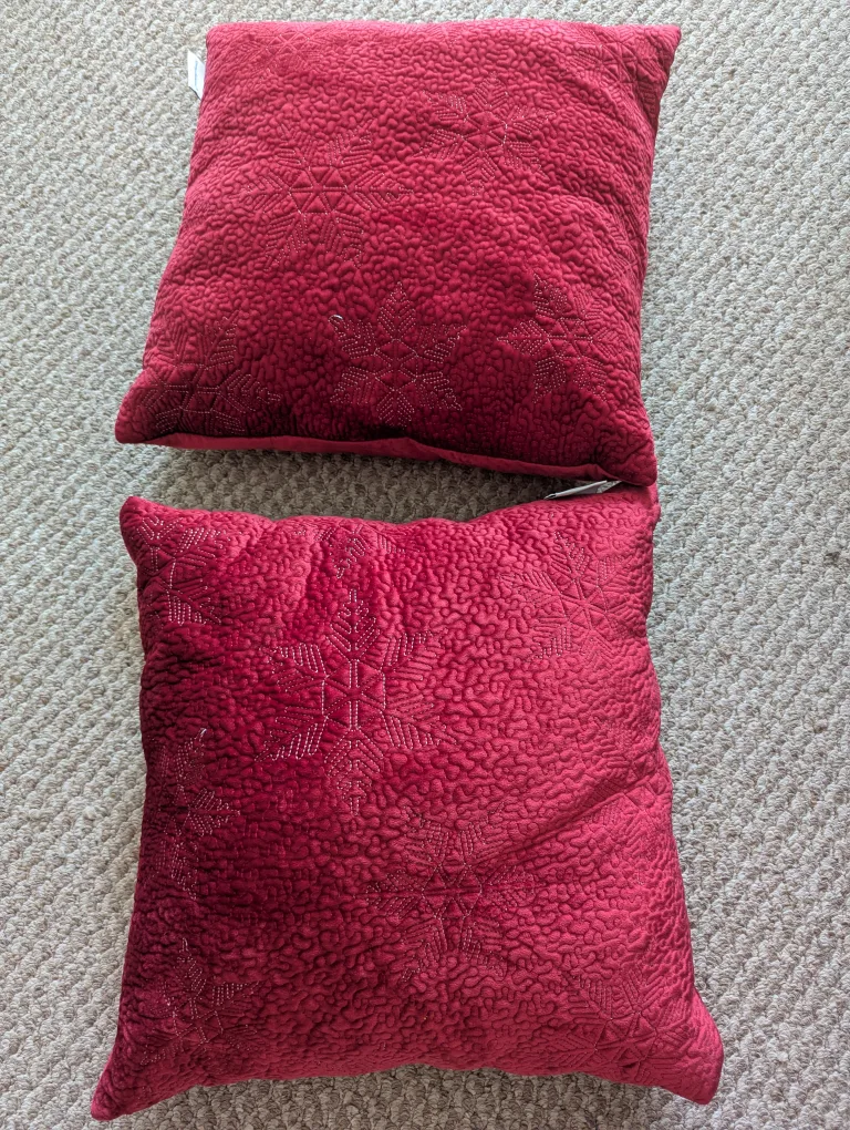 Red Decorative Pillows - Set of 2 CASH ONLY AS IS image indicator(3)