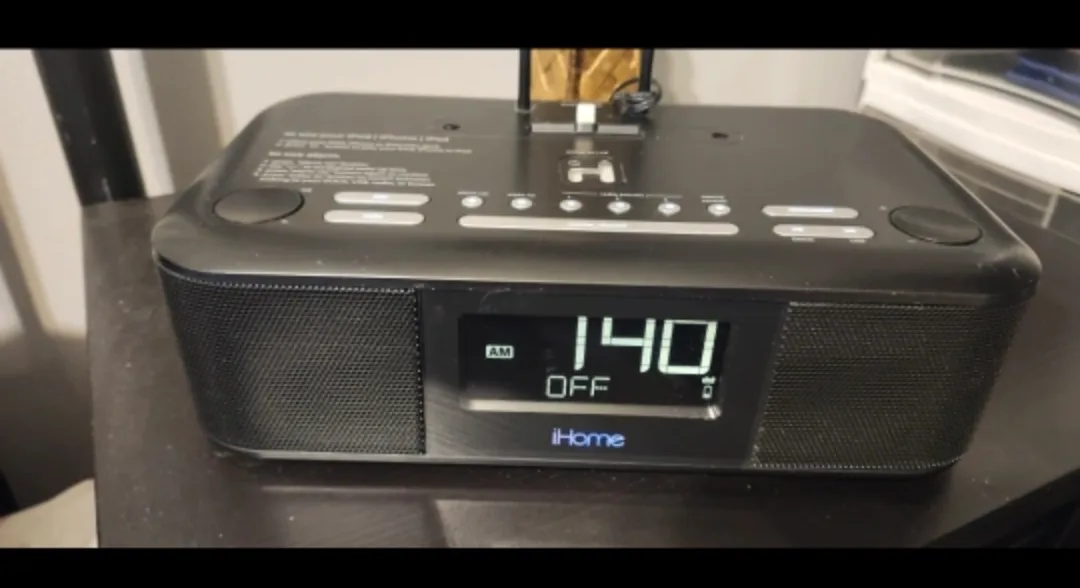 iHome Alarm Clock Radio. The price no negotiable thumbnail