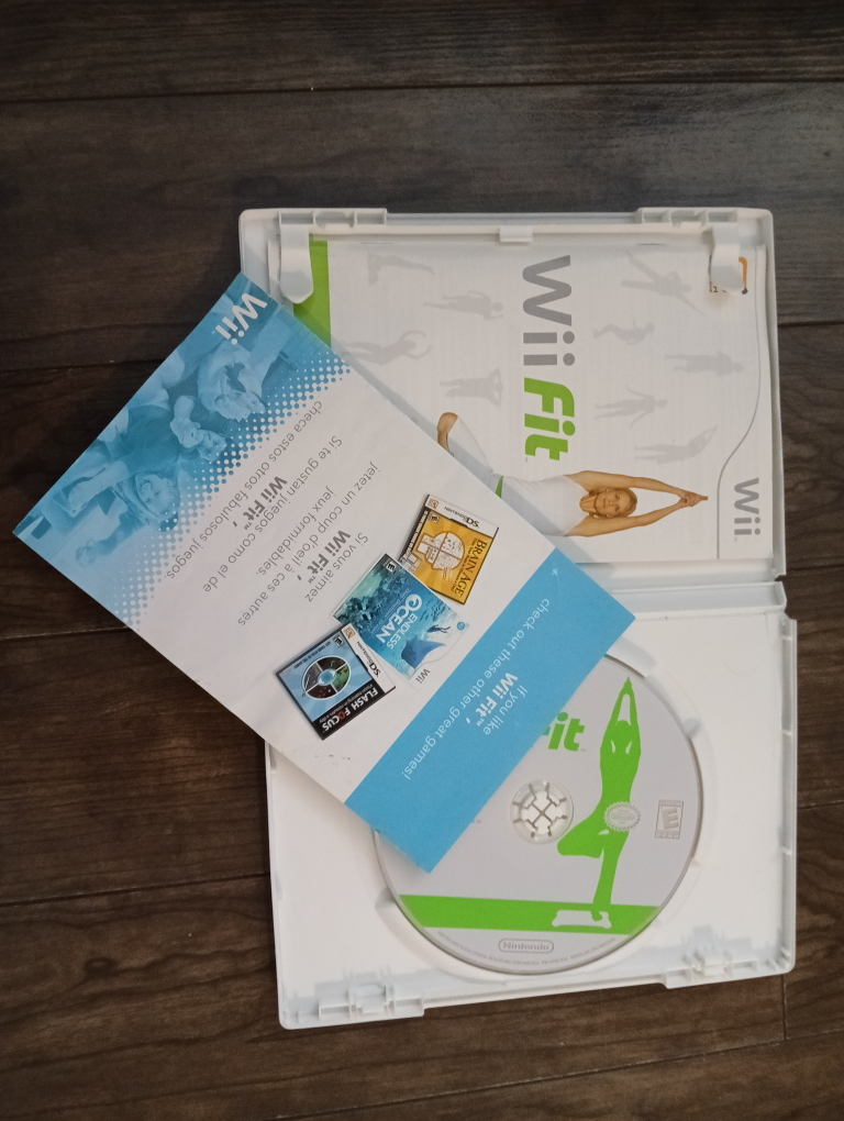 Wii Fit Game for Nintendo Wii - photo 2