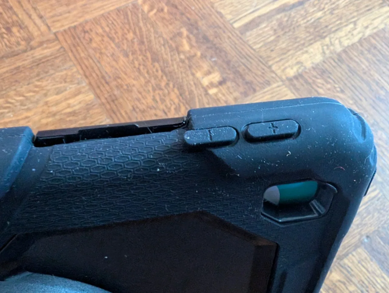 TiMOVO Black iPad 11 inch Case image indicator(4)