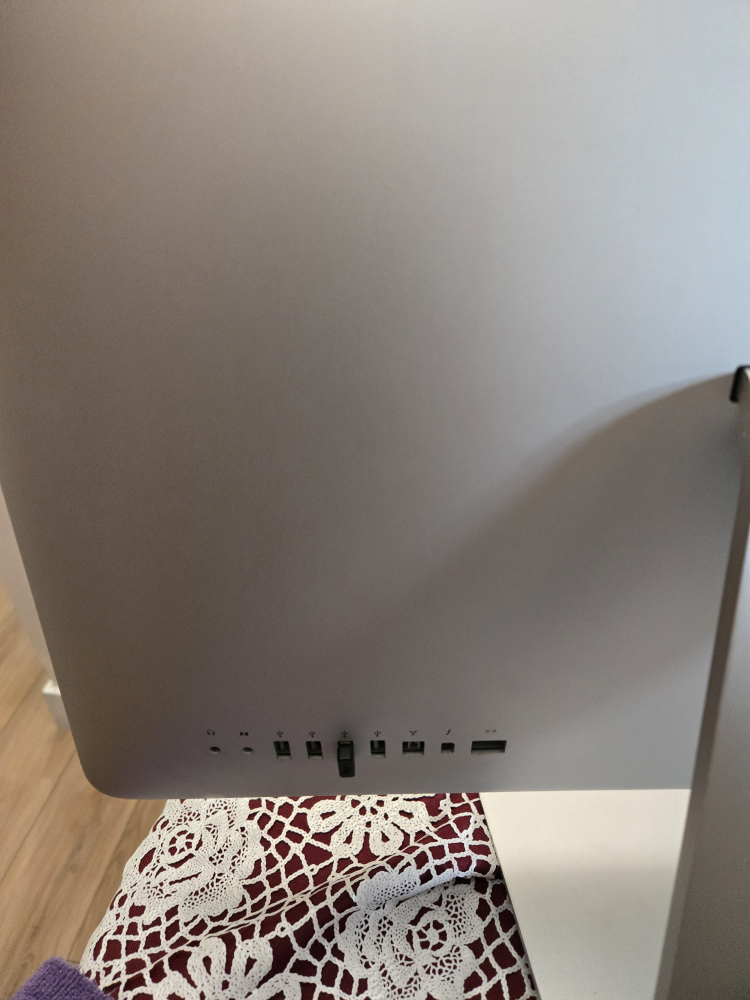 iMac 21.5-inch please read description - photo 5