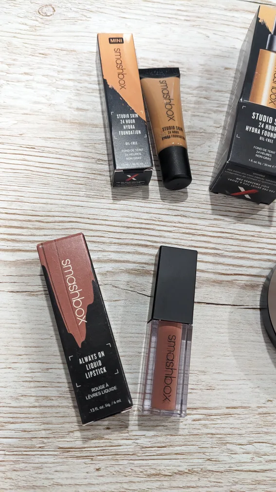 🇨🇦 Smashbox Makeup Bundle image indicator(2)