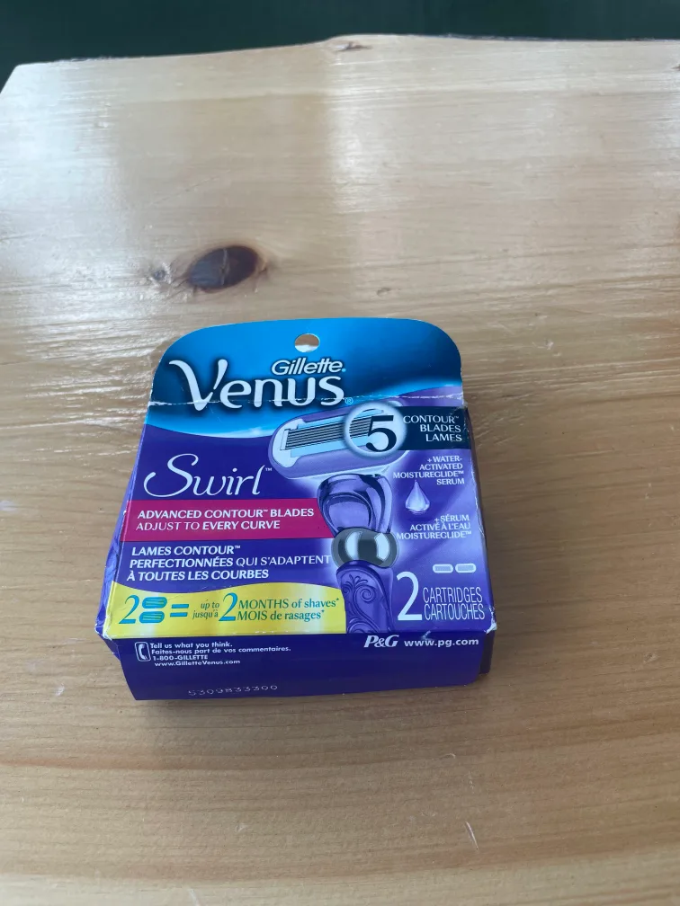 Gillette Venus Swirl Razor Cartridges (2) thumbnail