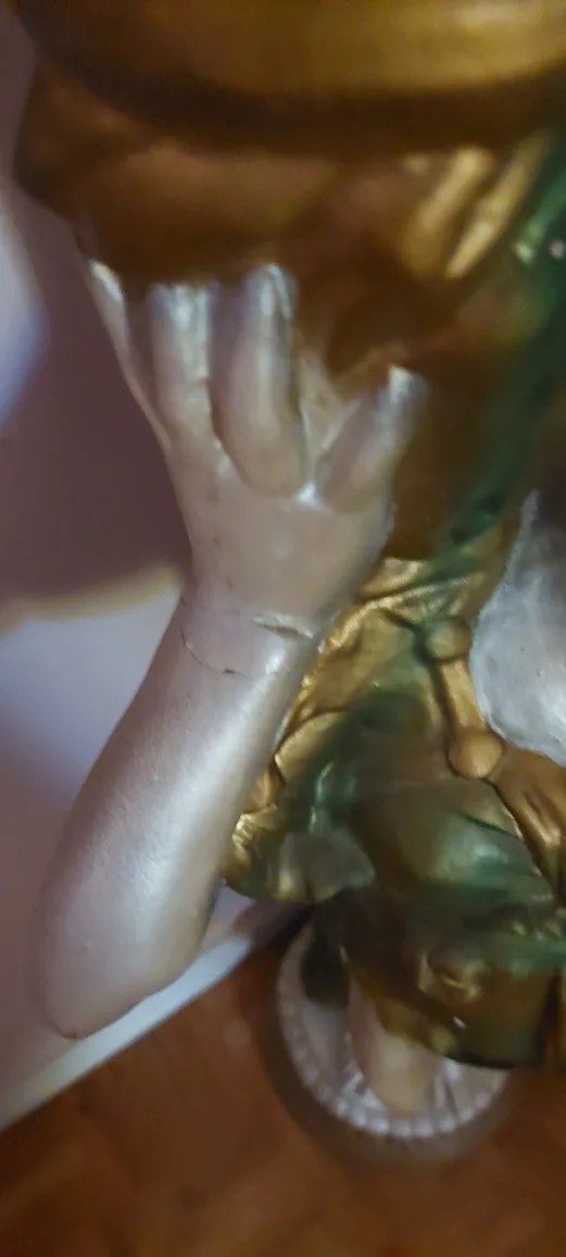 Decorative Woman Statue with Vase image indicator(5)