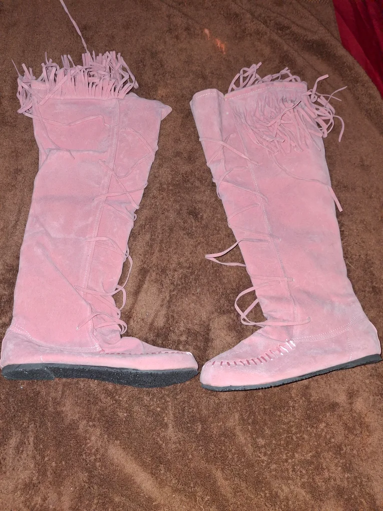 Pink Moccasin Boots thumbnail