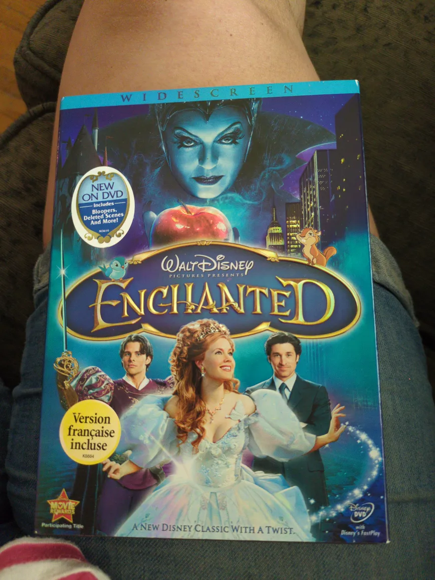Walt Disney's Enchanted DVD - Widescreen Edition thumbnail