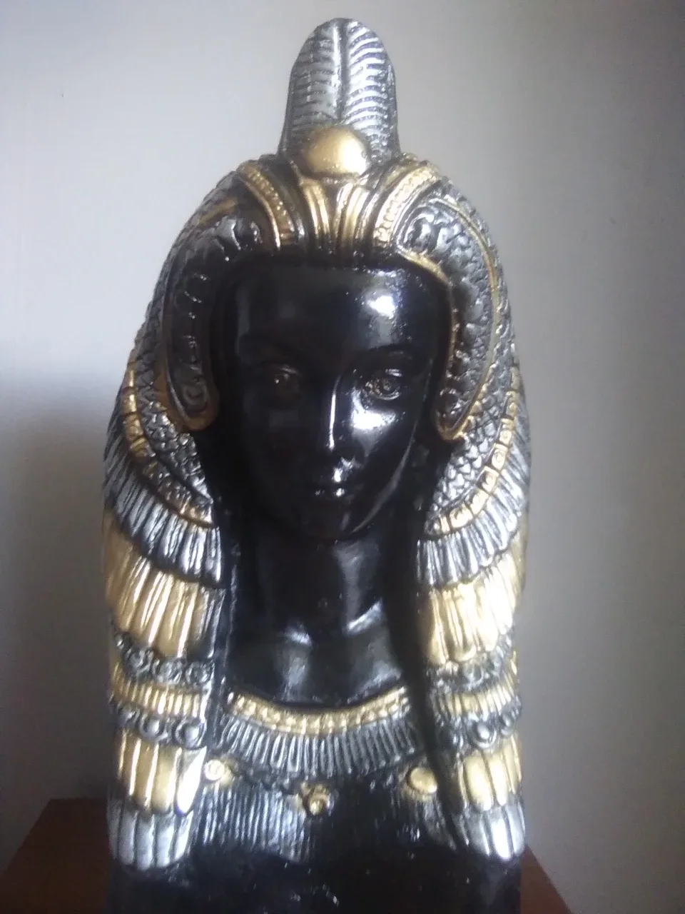 Egyptian Statue image indicator(2)