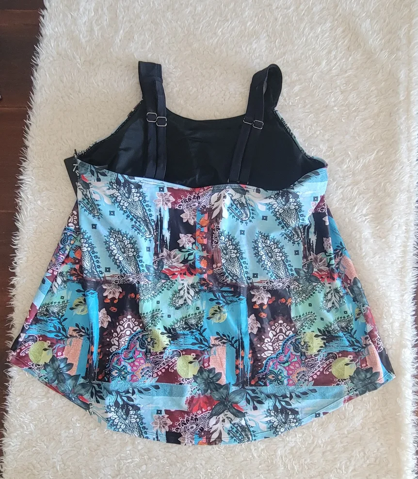 BNWT - Flowy Tankini Swimsuit Top - XX-Large image indicator(6)