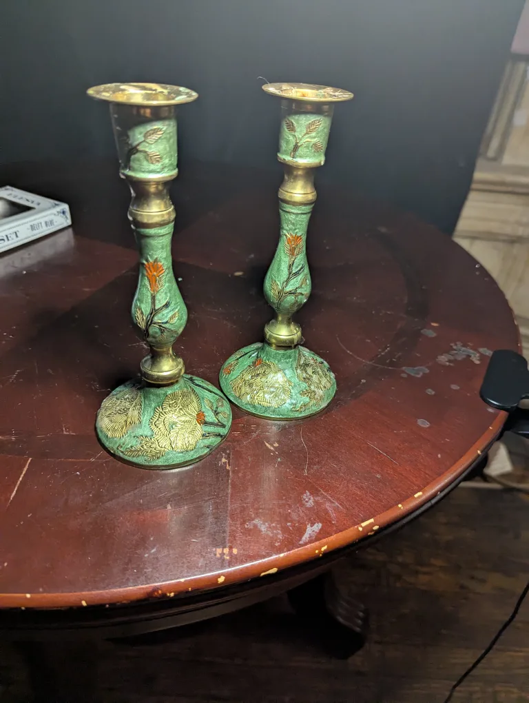 Sweet pea Brass Candlestick Holders image indicator(2)