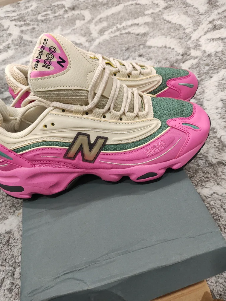 New Balance 1000 Pink/Green Sneakers image indicator(3)