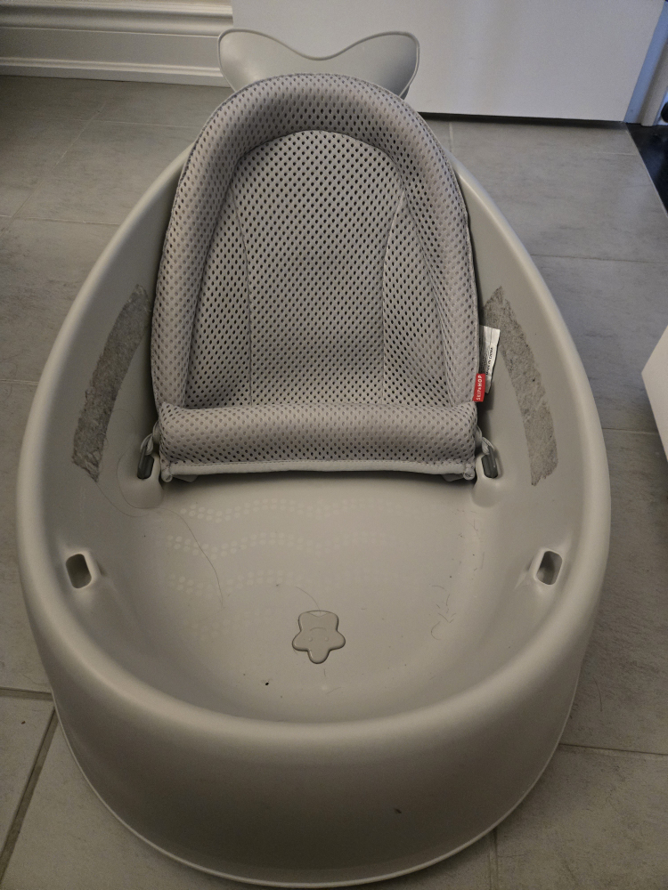 Skip Hop Baby Bathtub
