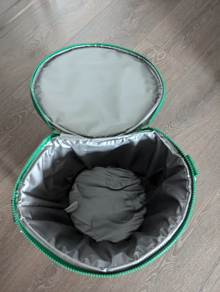 Starbucks Green Cooler Bag image indicator(2)