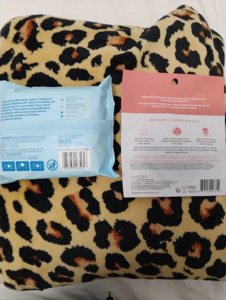 "🥕"Free  Watermelon Hydrating Mask & baby wipes thumbnail