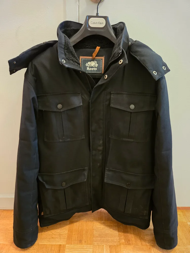 Roots Canada Black Winter Jacket thumbnail