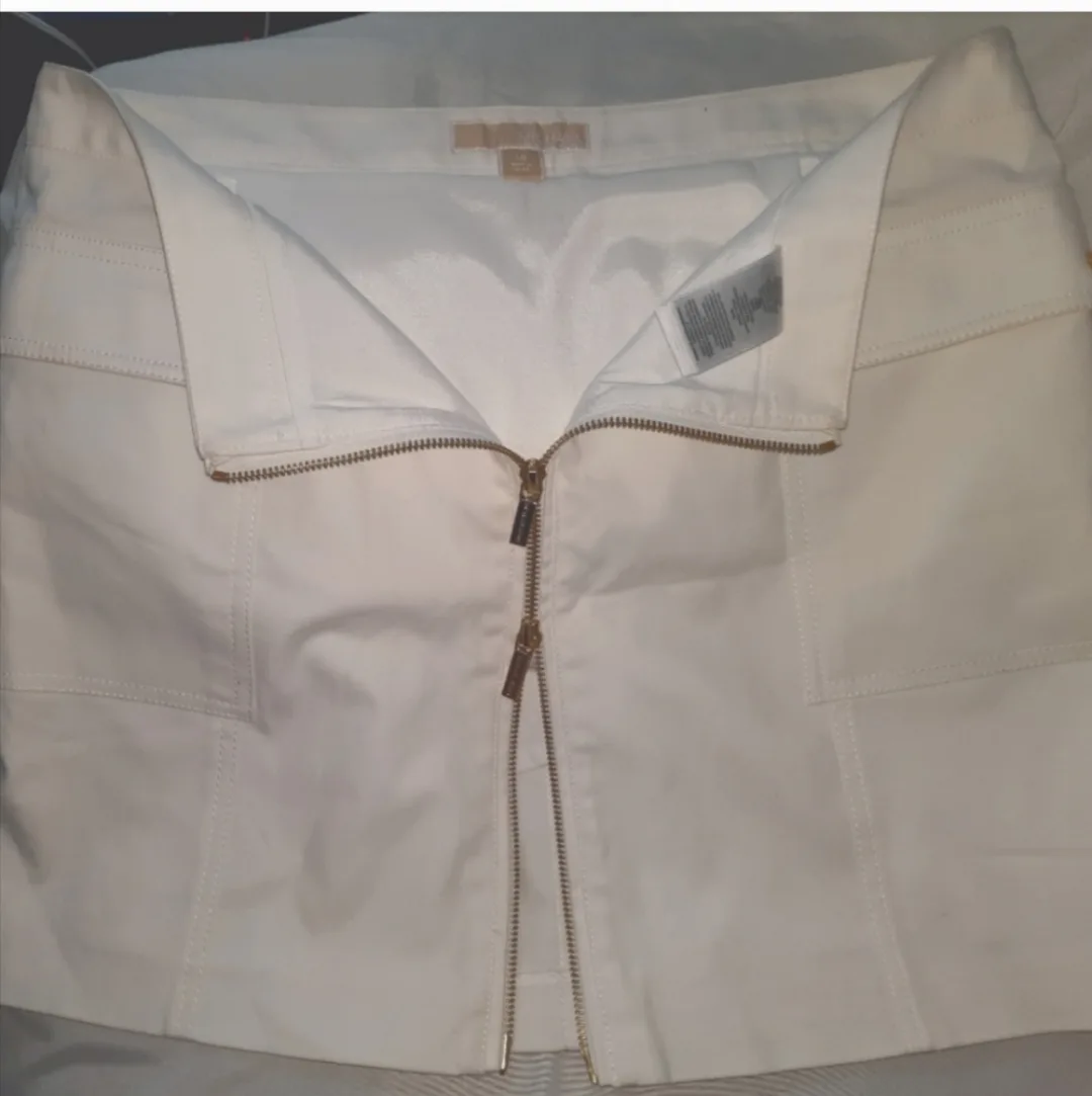 Michael Kors White Mini Skirt image indicator(2)