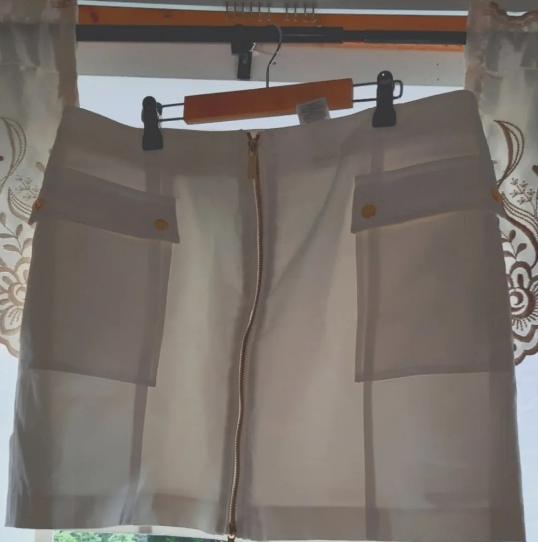 Michael Kors White Mini Skirt image indicator(3)