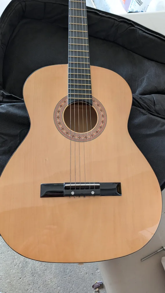 👀- Ortega Guitars Classical Guitar ROY CLARK FCFS thumbnail