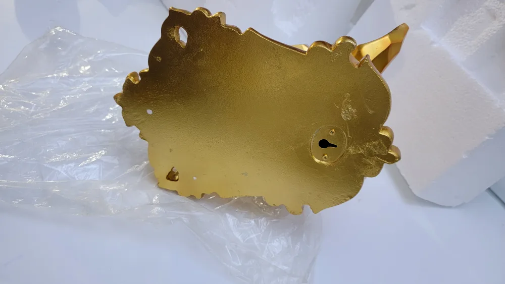 3D Gold Rhino Head Wall Art – Resin Animal Sculpture | Geometric image indicator(8)