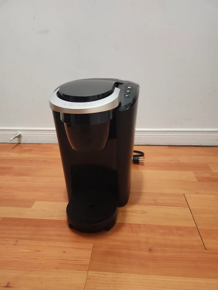 Single Serve Coffee Maker Keurig K-Compact thumbnail