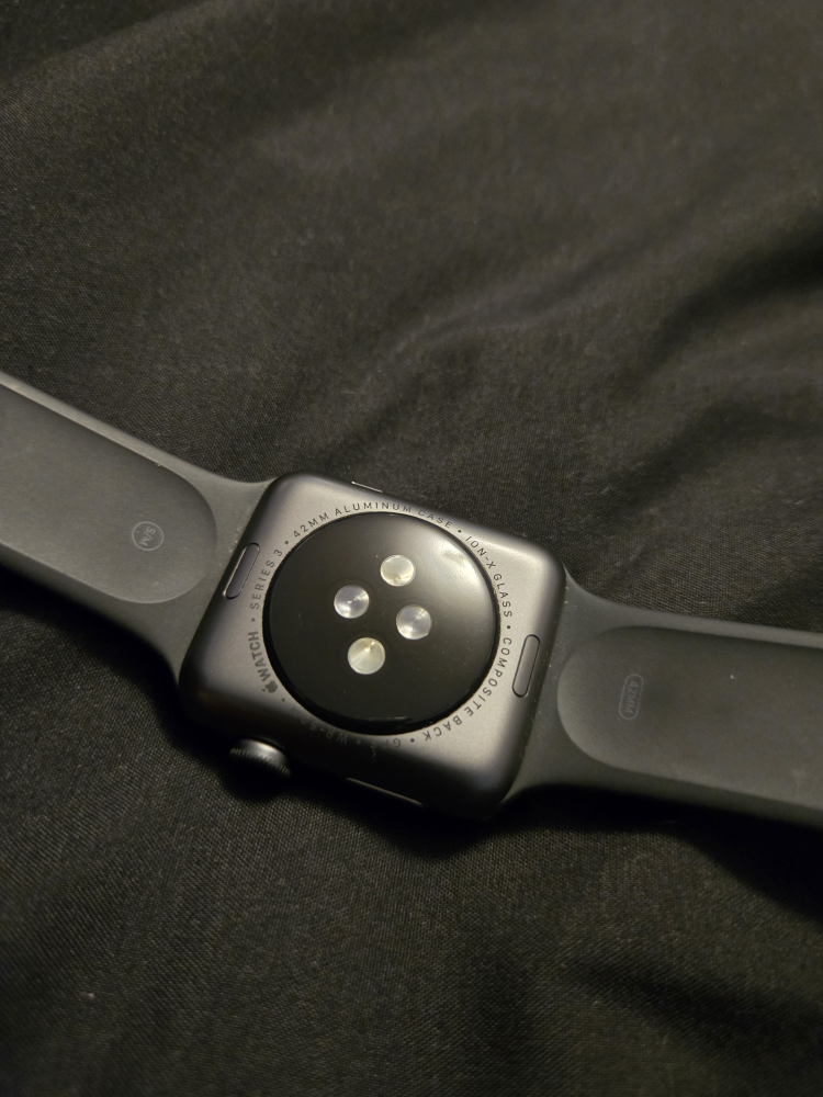 Apple Watch Series 3 42mm - photo 2
