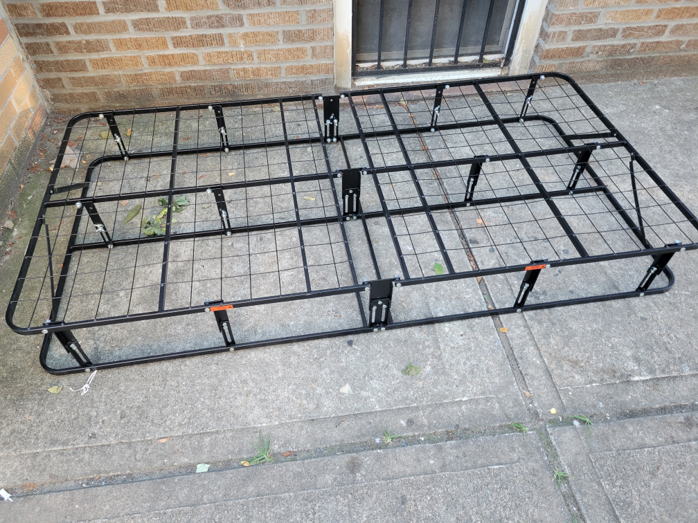 Folding metal twin bed frame - photo 2