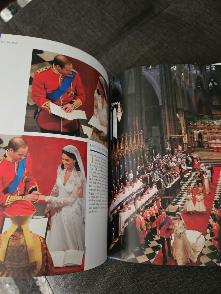 LIFE Royal Wedding Prince William & Kate Middleton Book MINT image indicator(4)