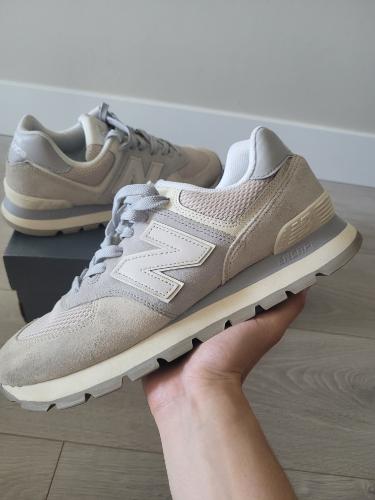 New Balance 574 Sneakers - Size 9.5 US (WORN ONCE) - photo 2
