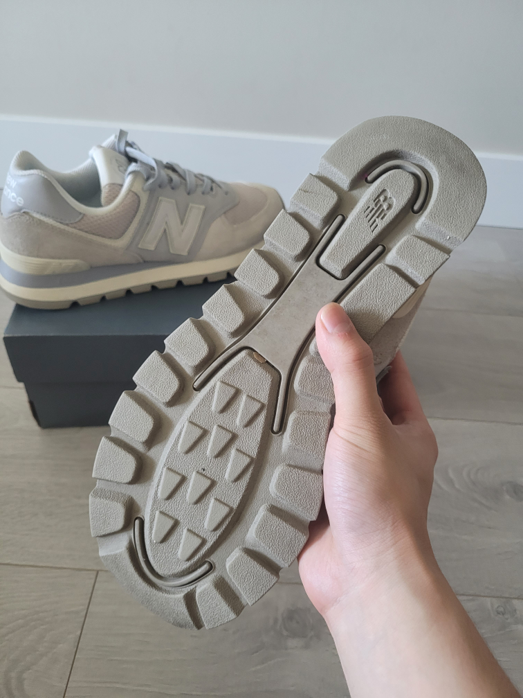 New Balance 574 Sneakers - Size 9.5 US (WORN ONCE) - photo 4