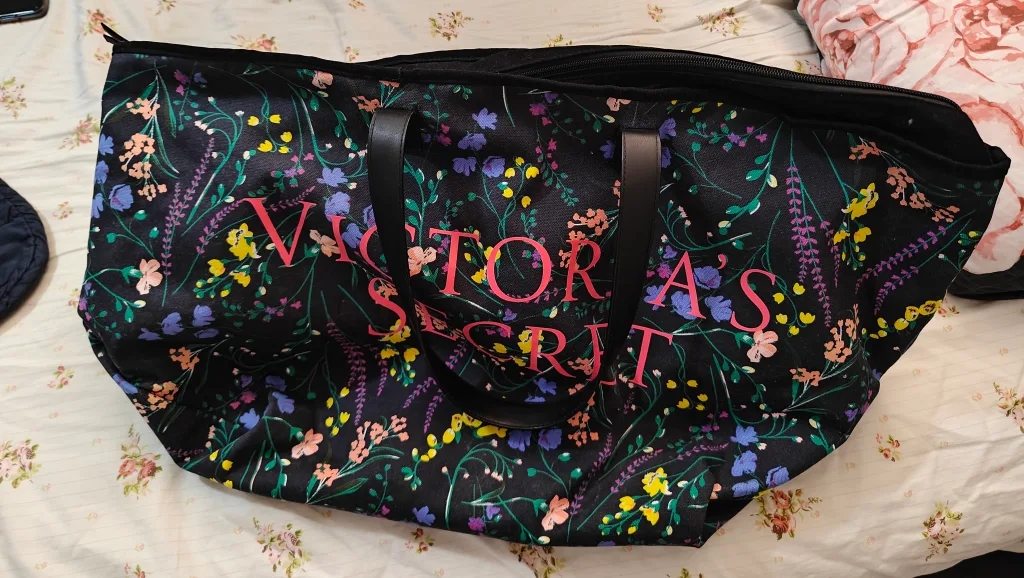 Victoria's Secret Floral Tote Bag 🧡💖 image indicator(3)