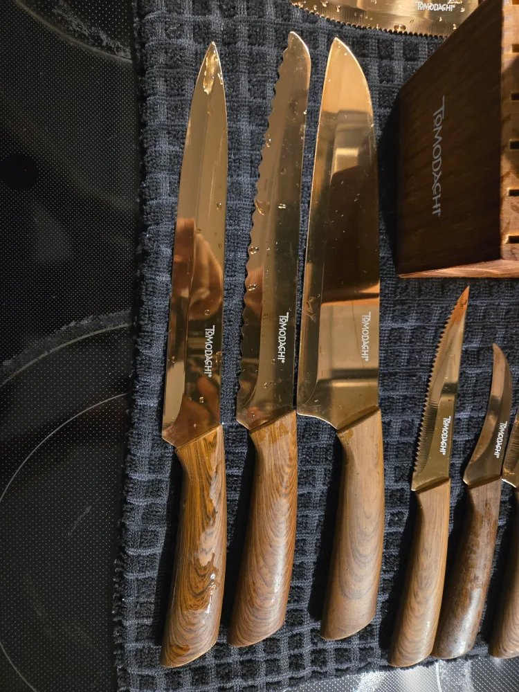 Tomodachi 13-Piece Knife Set with Wood Block image indicator(4)