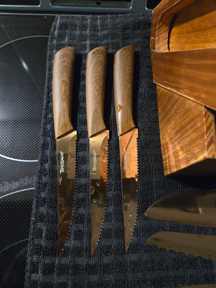 Tomodachi 13-Piece Knife Set with Wood Block image indicator(5)