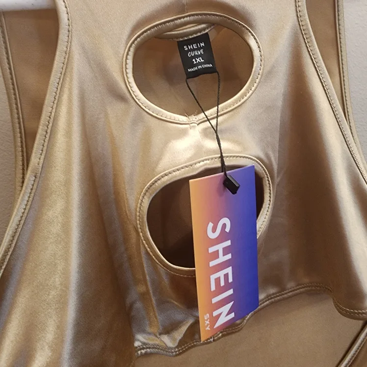 Shein Curve Gold Cutout Dress - Size 1XL image indicator(4)