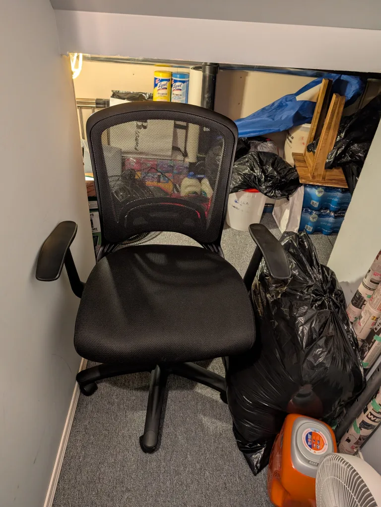 Black Mesh Office Chair thumbnail