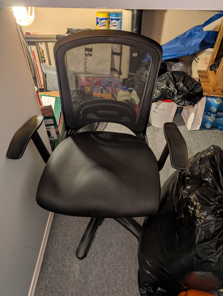 Black Mesh Office Chair - photo 2